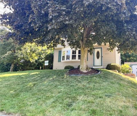 5905 Pinecrest Dr, Erie, PA 16509