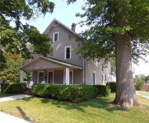 10053 Smith St, Lake City, PA 16423