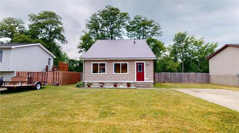 4310 Creekside Dr, North East, PA 16428