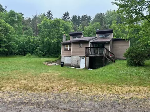 9861 Old 99 Rte, Mckean, PA 16426
