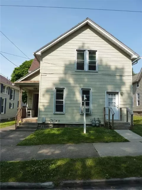 2411 Chestnut St, Erie, PA 16502