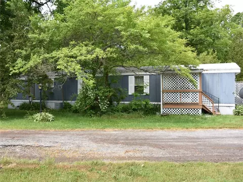 10171 Center Penn Lake Rd #18, Conneaut Lake, PA 16316