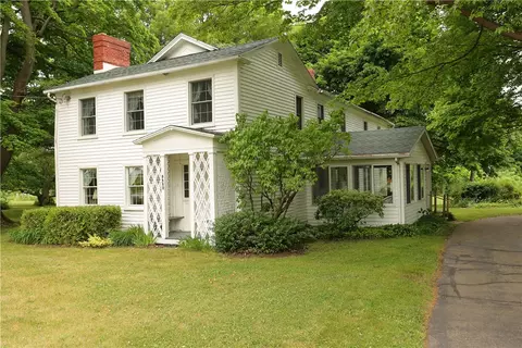 9980 E Lake Rd, North East, PA 16428