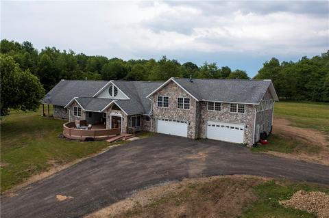 26330 N Hickernell Rd, Springboro, PA 16435