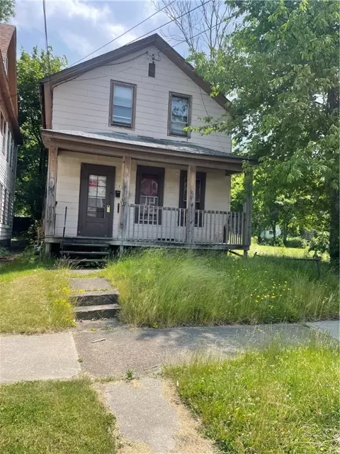 751 E 9th St, Erie, PA 16503