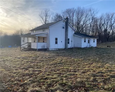 21937 State Hwy 18, Conneautville, PA 16406