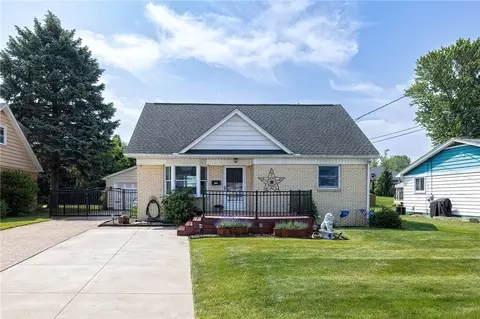 2737 W 33rd St, Erie, PA 16506