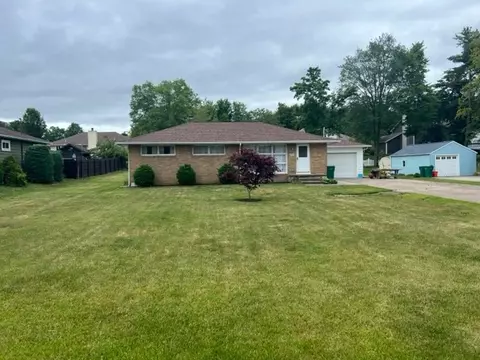 3947 Ridge Pkwy, Erie, PA 16510