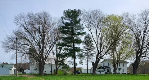 10065 Cherry Hill Rd, Albion, PA 16401