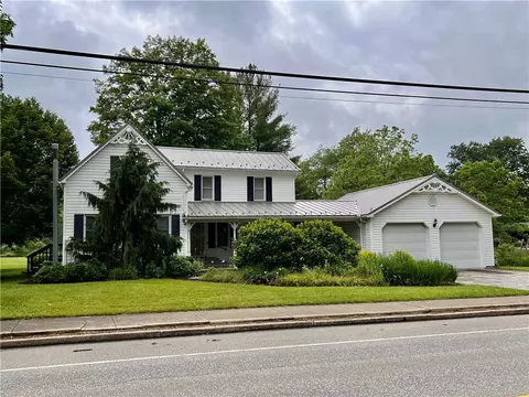 33539 S Main St, Townville, PA 16360