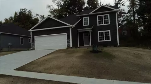 4915 Grouse Hollow Dr, Erie, PA 16505