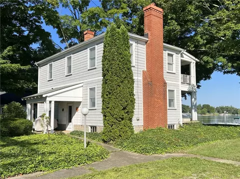 11764 S Shore Dr, Conneaut Lake, PA 16316