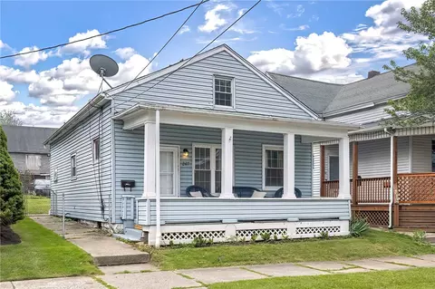 247 Scott St, Erie, PA 16508