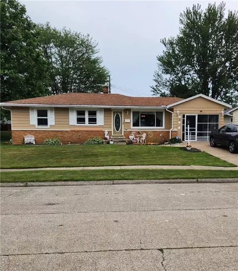 2427 E 32nd St, Erie, PA 16510