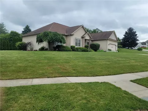 5821 Courtland Dr, Erie, PA 16509