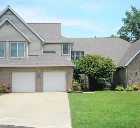 5264 Wolf Run Village Ln, Millcreek, PA 16505
