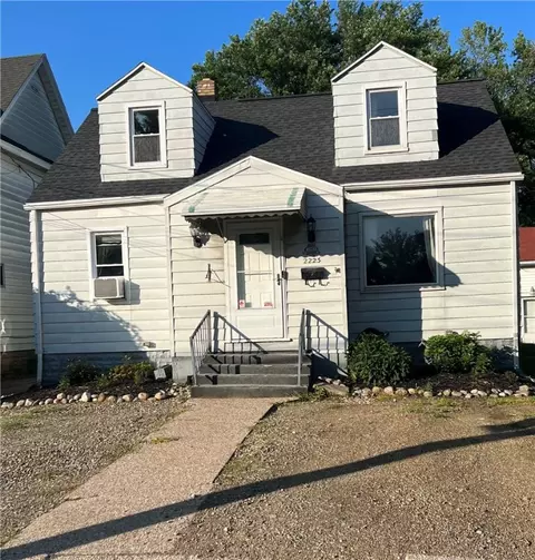 2223 Station Rd, Erie, PA 16510