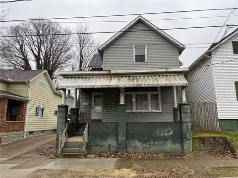 1047 E 8th St, Erie, PA 16503