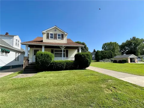 1035 E 33rd St, Erie, PA 16504