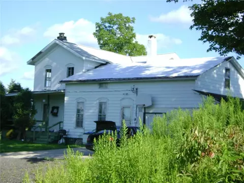 11728-34 Route 19 Rd N, Waterford, PA 16441