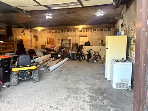 476 E Columbus Ave, Corry, PA 16407 photo 6