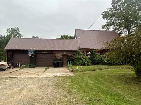 476 E Columbus Ave, Corry, PA 16407 photo 2