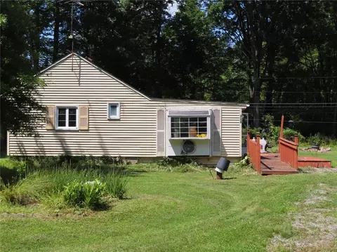 2078 Lillian Ave, Linesville, PA 16424