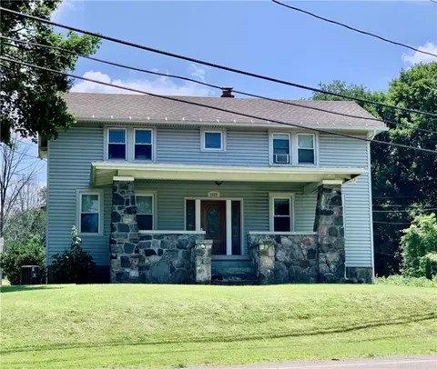 3229 Norcross Rd, Erie, PA 16510