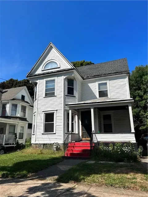 914 W 10th St, Erie, PA 16502