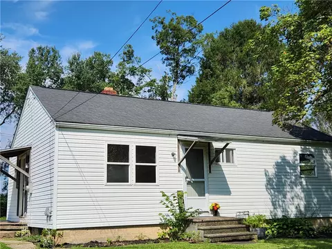 10791 Pine Rd, Conneaut Lake, PA 16316