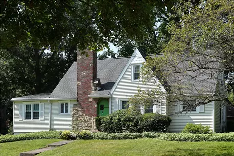 4814 Dorchester Dr, Erie, PA 16509