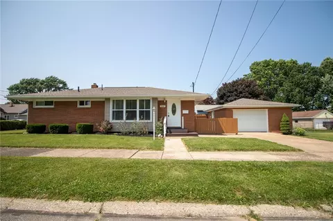 960 W 34 St, Erie, PA 16508