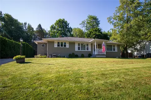 445 Glenridge Rd, Erie, PA 16509