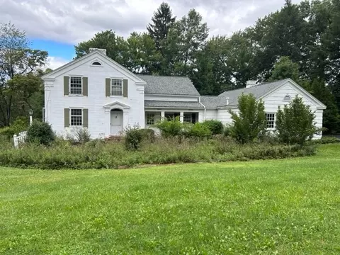 395 Sunset Dr, Meadville, PA 16335