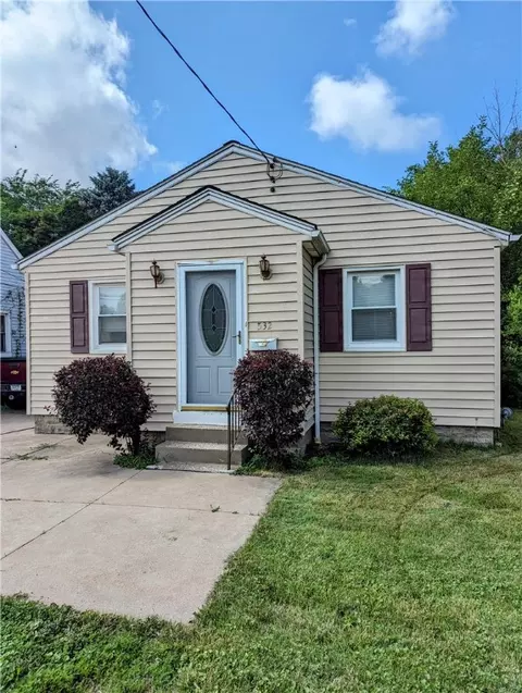 532 E 38th St, Erie, PA 16504