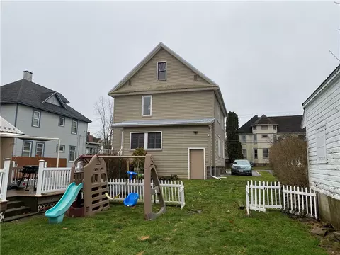 215 E Smith St, Corry, PA 16407 photo 9