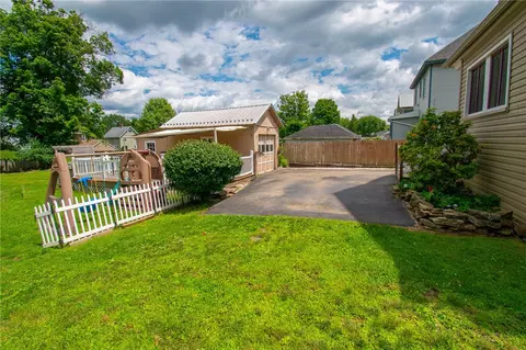 215 E Smith St, Corry, PA 16407 photo 11