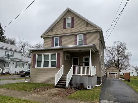215 E Smith St, Corry, PA 16407 photo 4
