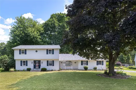 1407 Sumner Dr, Erie, PA 16505