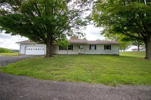 10510 Wales Rd, Erie, PA 16510