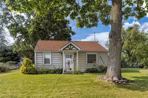 1230 E Arlington Rd, Millcreek, PA 16504