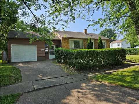1223 W 40th St, Erie, PA 16509