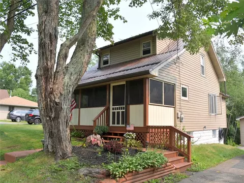 20484 Alden St, Meadville, PA 16335