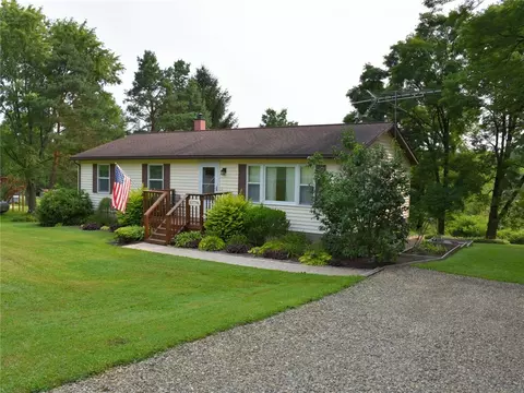 11776 N Wayland Rd, Meadville, PA 16335