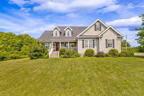 12818 Plank Rd, Waterford, PA 16441
