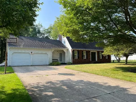 2401 Bliley Rd, Erie, PA 16510