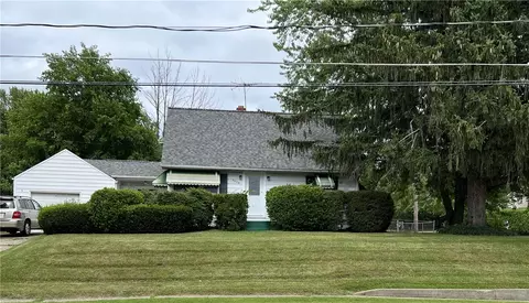 3939 Wayne St, Erie, PA 16504