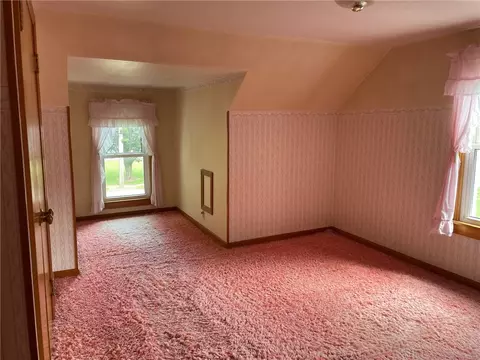 549 Wayne St, Corry, PA 16407 photo 17