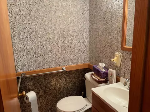 549 Wayne St, Corry, PA 16407 photo 10
