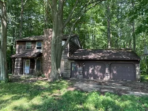 4727 Holdson Dr, West Springfield, PA 16443